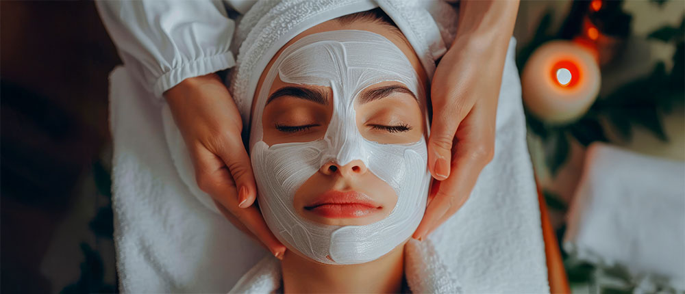 Skin treatment performed at Nathalie Charlot salon in Almancil