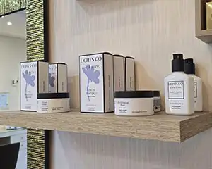 Produtos capilares profissionais utilizados no salão Nathalie Charlot em Almancil